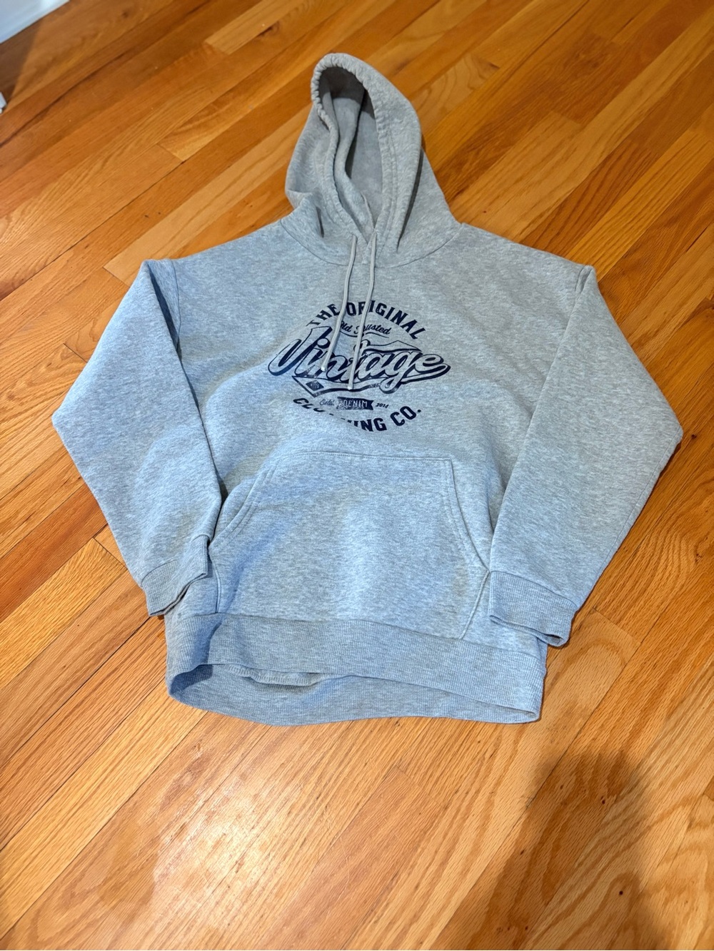 Vintage Graphic Pullover Hoodie - Grey